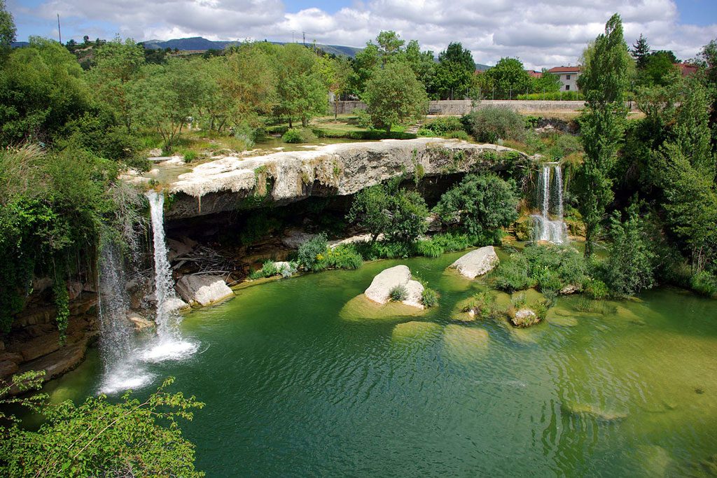 Pedrosa de Tobalina, las mejores piscinas naturales de Burgos